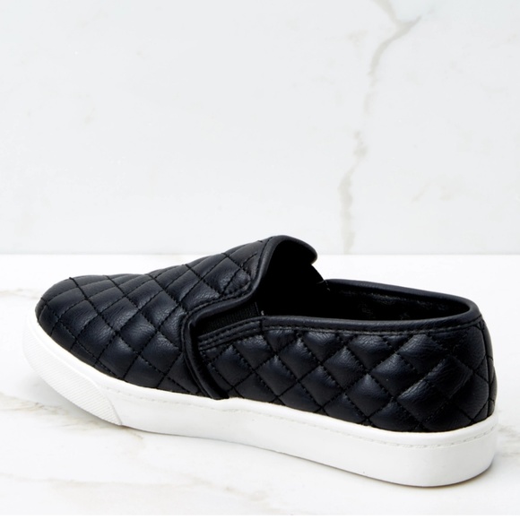 Black Quilted texture slip on sneaker - Picture 7 of 7